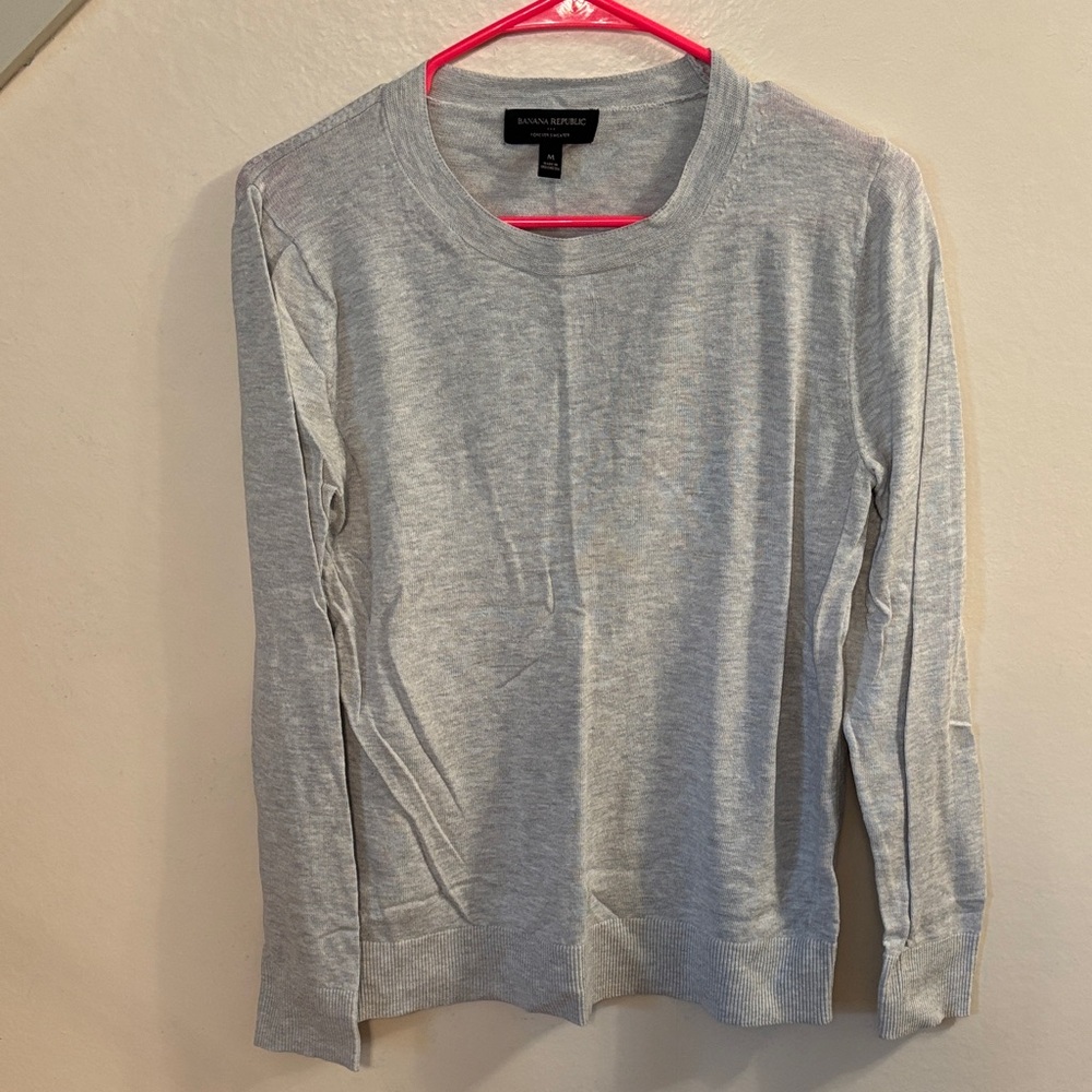 Banana Republic Light Gray Knit Top